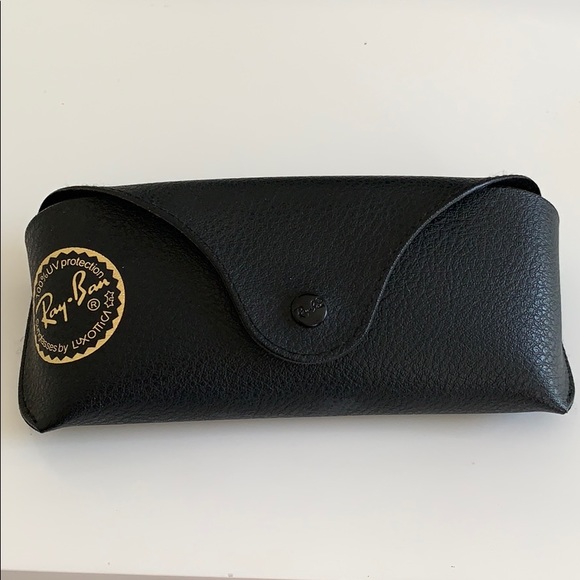 Black ray ban sunglasses with case and cloth - Picture 1 of 10